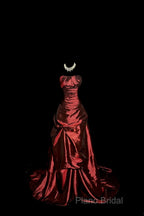 Aesthetic Ball Gown Strapless Burgundy Taffeta Formal Prom Dresses Ruffle Long Party Dresses