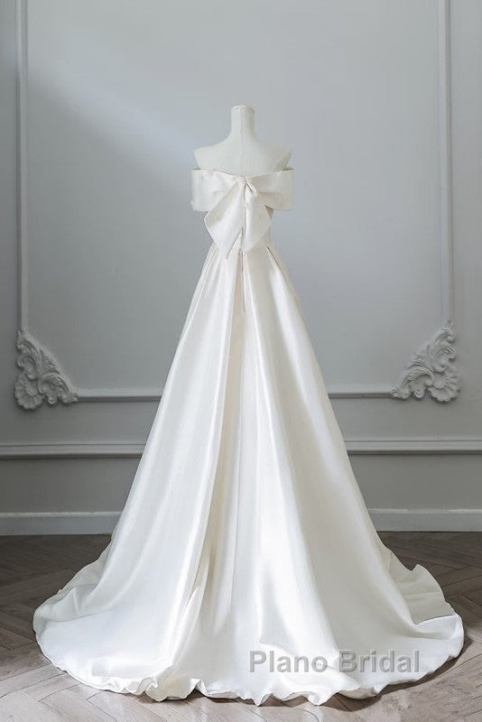 Aesthetic Ball Gown Strapless Ivory Satin Long Wedding Dresses Brides Dresses Secondary image