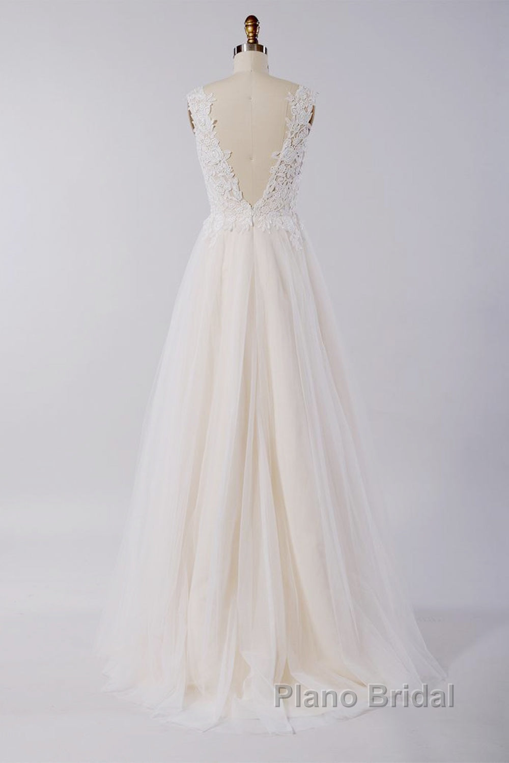 Awesome Long A-line Appliques Lace Tulle Open Back Wedding Dress Main image