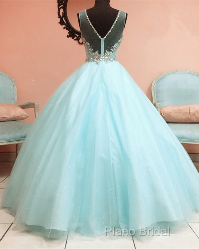 Baby Blue Tulle Scoop Neck Ball Gown Secondary image