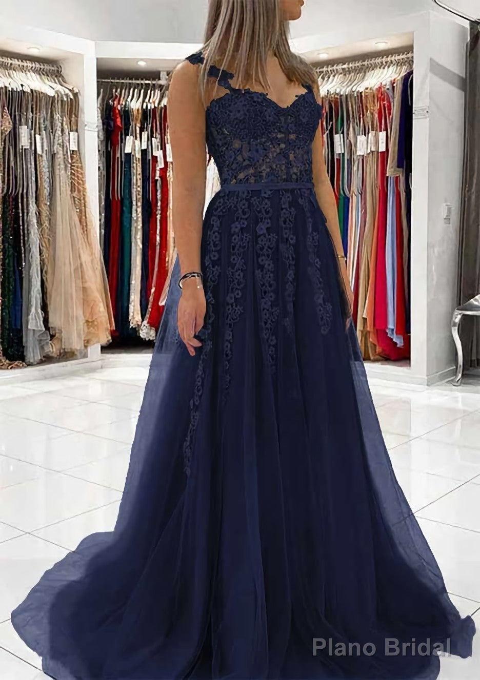 Ball Gown Princess Sweetheart Tulle Sweep Train Prom Dresses With Appliqued Lace