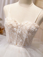 Ball-Gown/Princess Tulle White Long Formal Prom Dresses With Beading Flower Cascading Ruffles