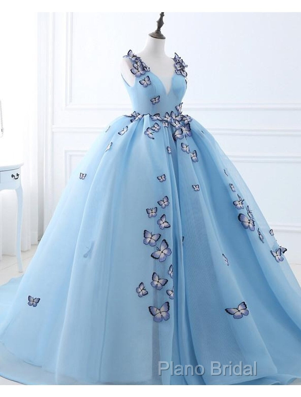 Ball Gown Formal Prom Dresses Luxurious Dresses Engagement Court Train Sleeveless V Neck Tulle With Pleats Appliques 2 Secondary image