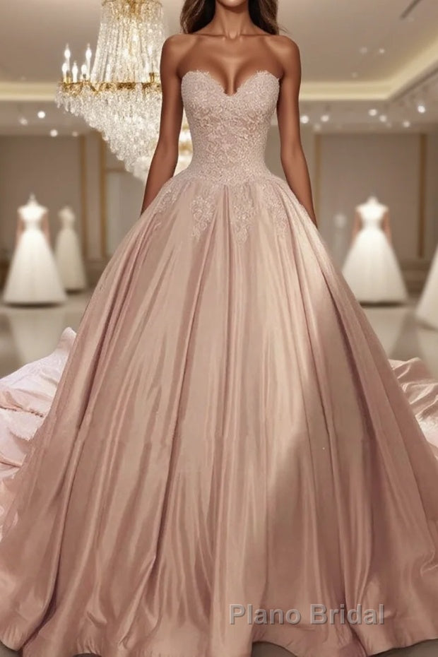 Ball Gown Sweetheart Court Train Satin Evening Dresses With Appliques Lace Main image