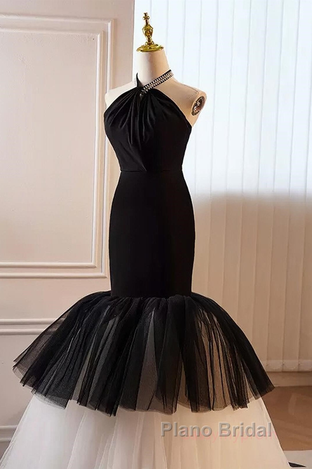 Beading Mermaid Black And White Halter Tulle Formal Prom Dresses