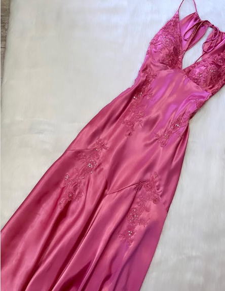 Beautiful A Line Spaghetti Straps Green Long Formal Prom Dresses Backless Satin Formal Evening Gowns