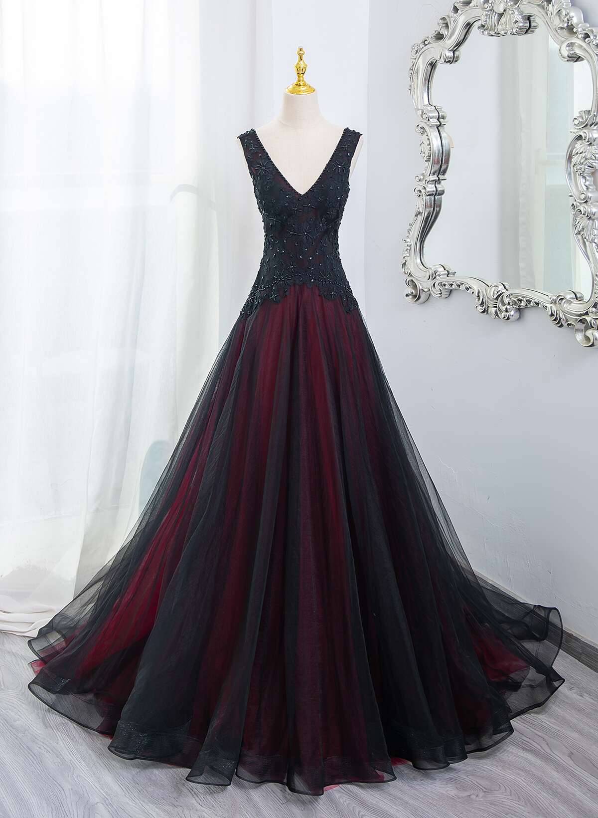 Beautiful Black And Red V-Neckline Tulle Beaded Formal Dresses, A-Line Formal Prom Dresses Secondary image