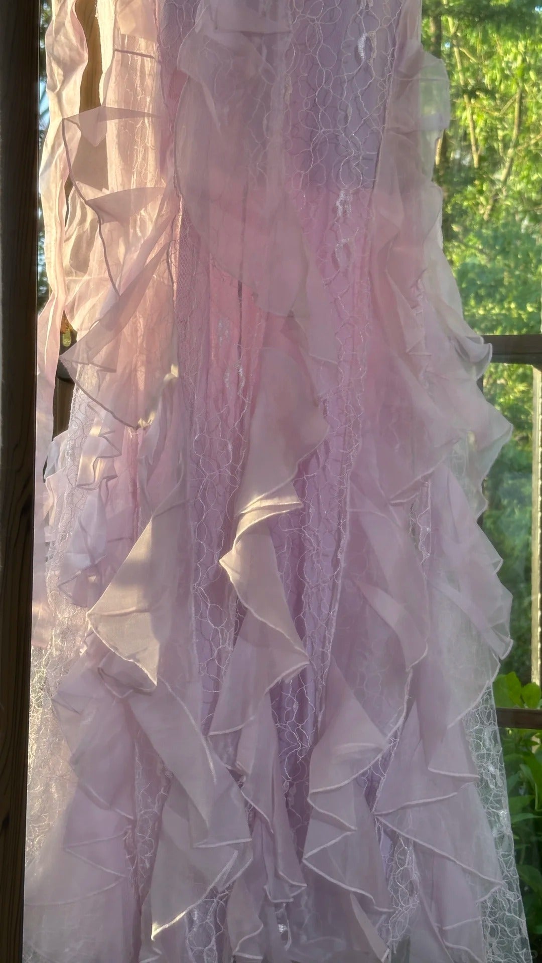 Beautiful Lavender Deep V-Neck Suspender Lace Ruffled Mermaid Formal Prom Dresses