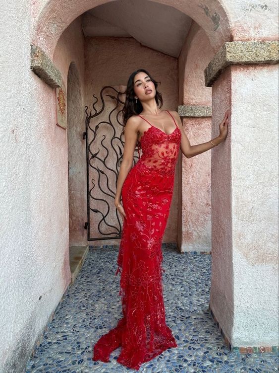 Beautiful Spaghetti Straps Birthday Party Dresses Red Lace Formal Prom Dresses Main image