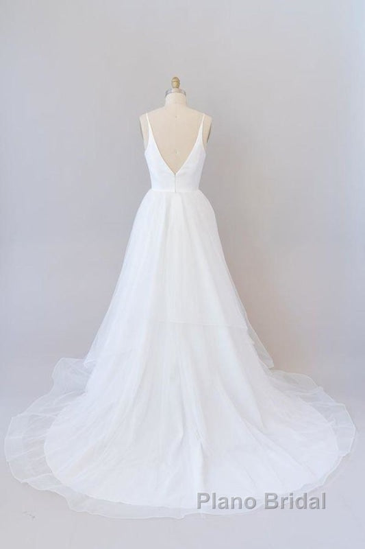 Beautiful V-neck Tulle A-line Wedding Dress Secondary image