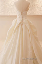 Beige Wedding Dresses Strapless Sleeveless A-Line Full Bridal Dresses Sophisticated Wedding Gown With Train