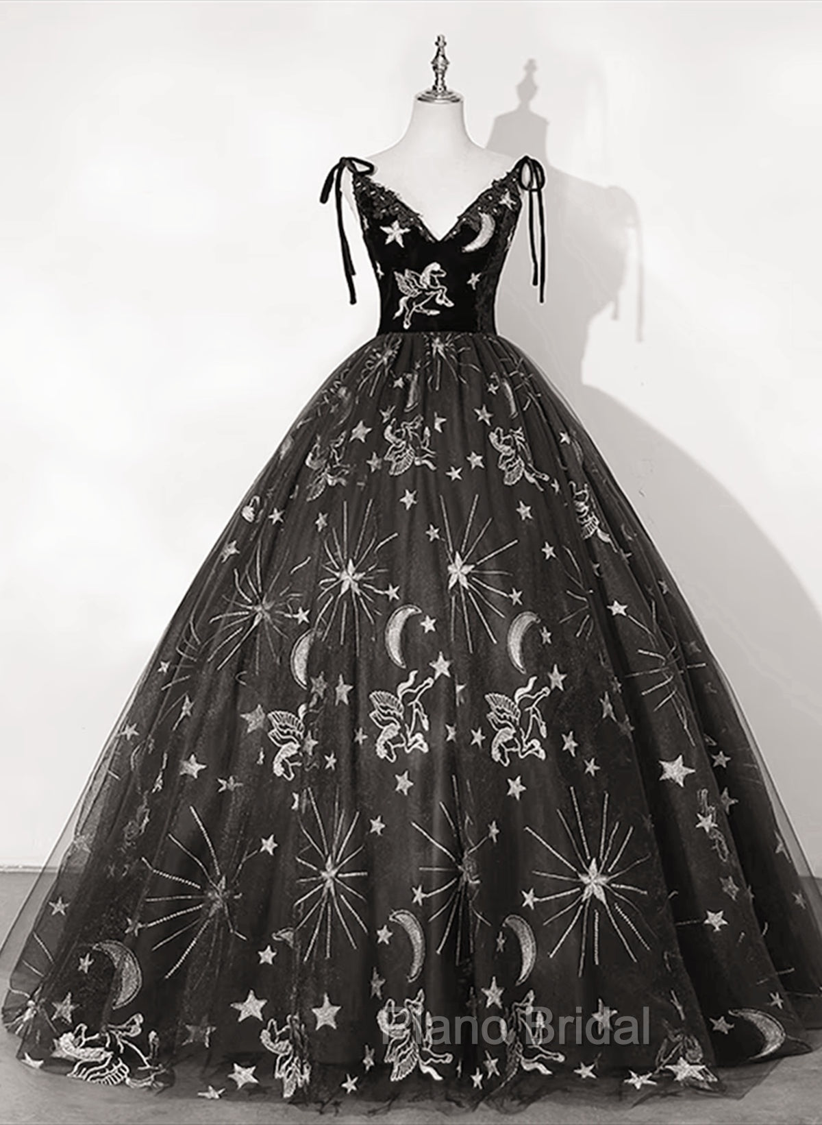 Black Ball Gown Floral V-neckline Straps Sweet 16 Dresses, Black Tulle Formal Dresses