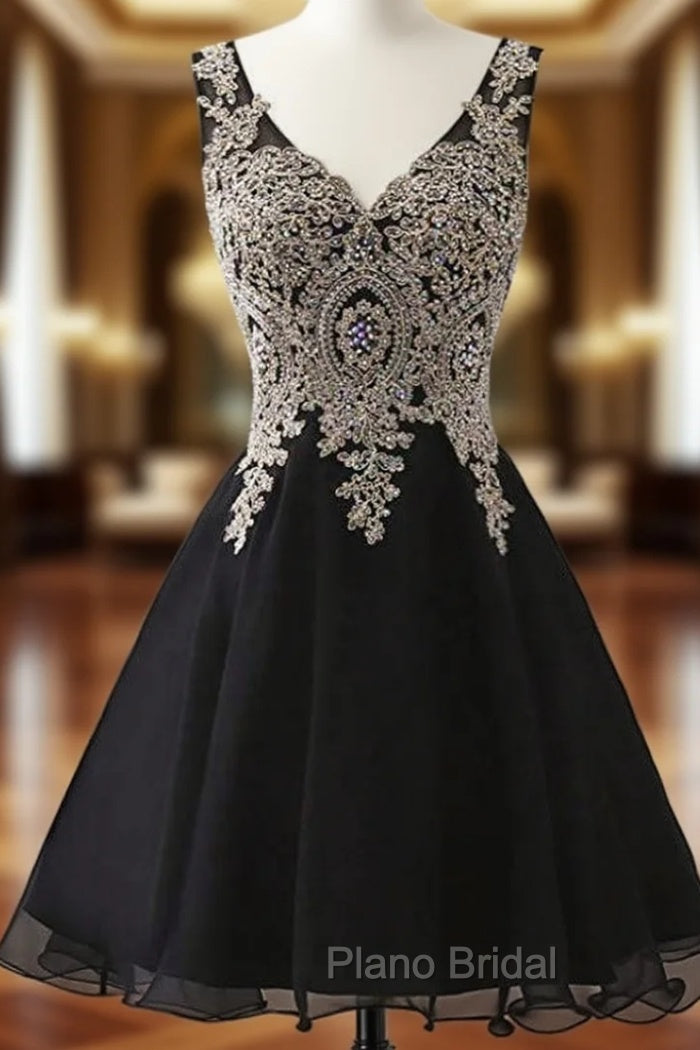 Black Chiffon V-neck Lace Appliques Beading Homecoming Dresses Main image