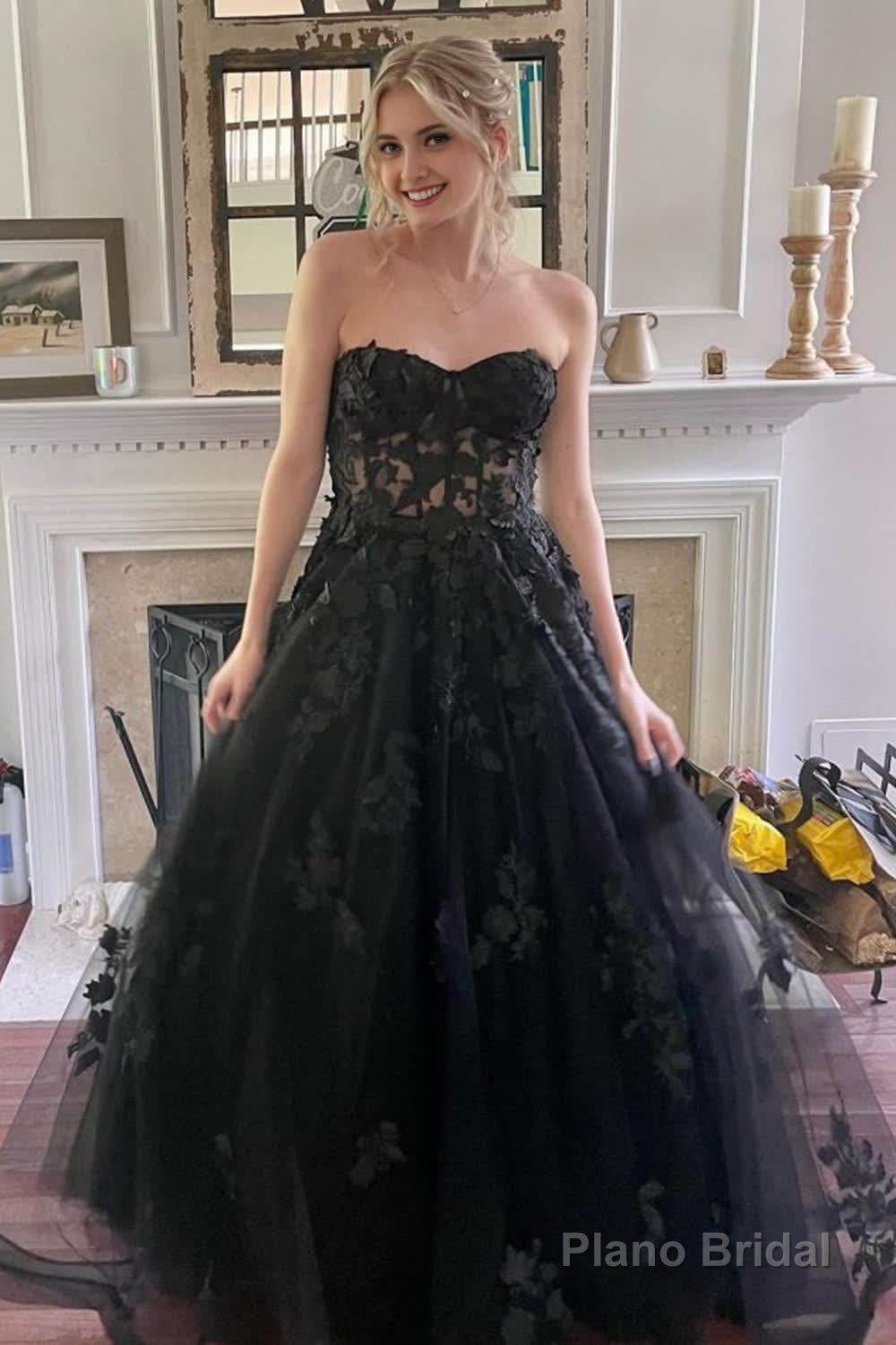 Black Corset A-Line Tulle Long Prom Dress with Lace Main image