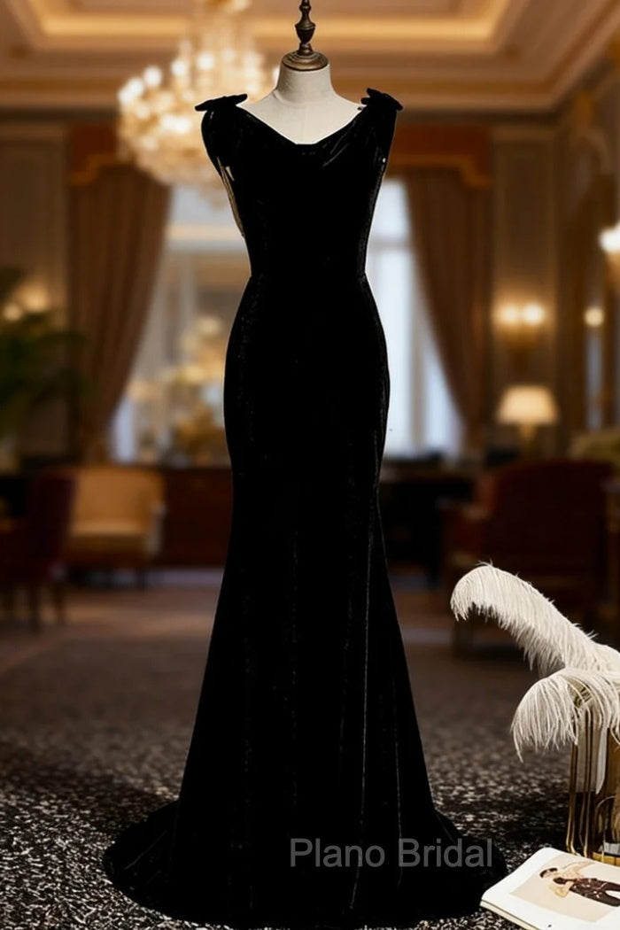 Black Mermaid Velvet V-neck Backless Pearls Formal Prom Dresses Main image