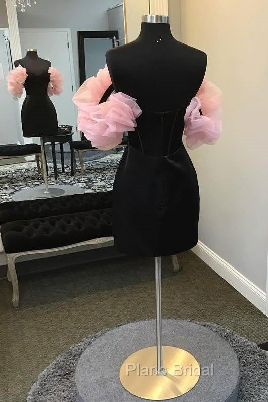 Black Off the Shoulder Velvet Tight Homecoming Dresses Secondary image