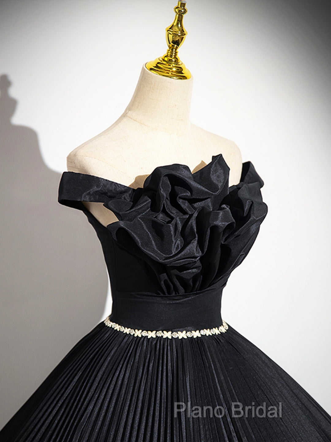 Black Pleated Long A-Line Party Gown With Rhinestone Sash, Elegant Off The Shoulder Formal Dresses Secondary image