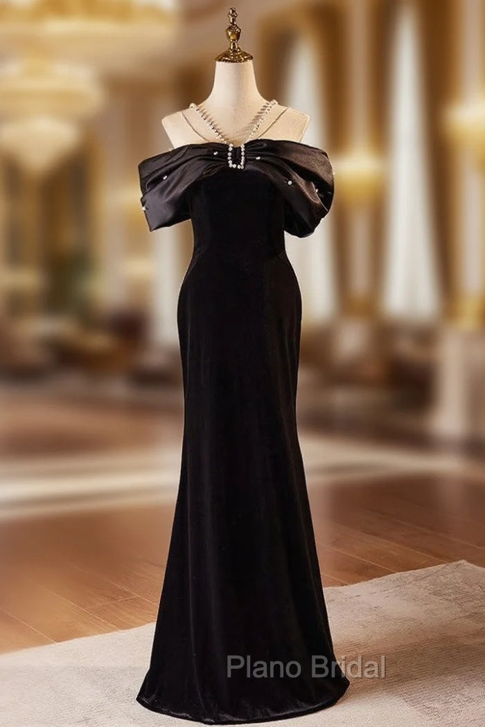 Black Sheath Velvet Pearls Formal Prom Dresses Main image