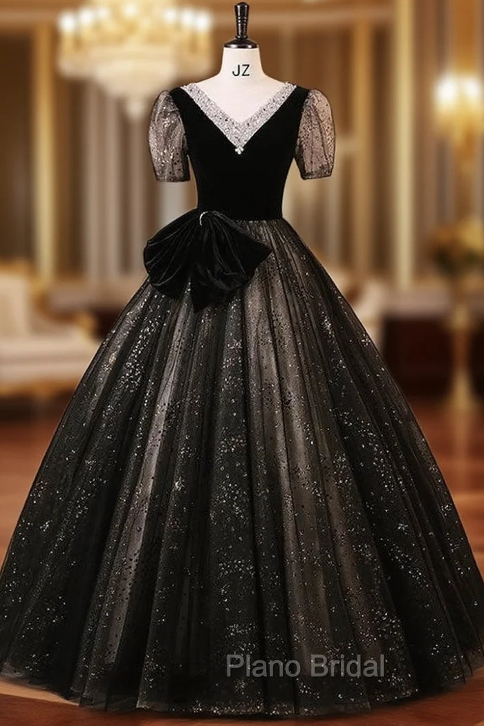Black Tulle Sequins V-neck Short Sleeve Quinceanera Dresses Main image