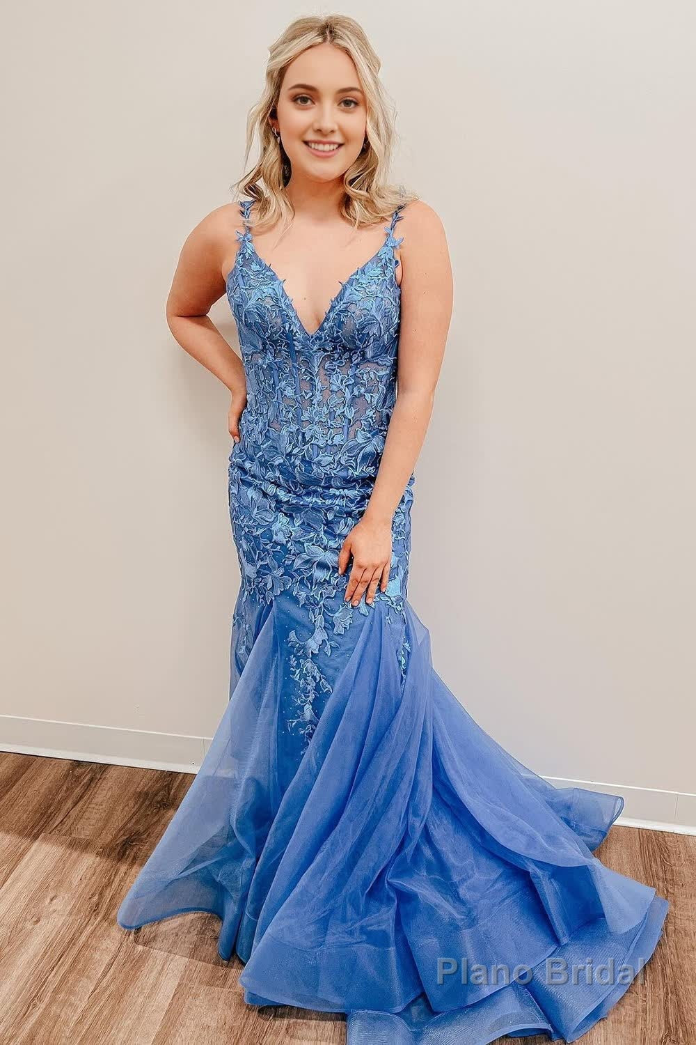 Blue Spaghetti Straps Mermaid Prom Dress With Appliques Main image