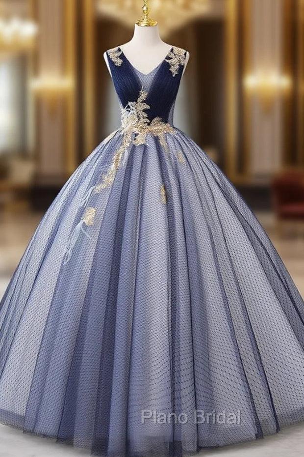 Blue Tulle V-neck Sequins Appliques Quinceanera Dresses Main image