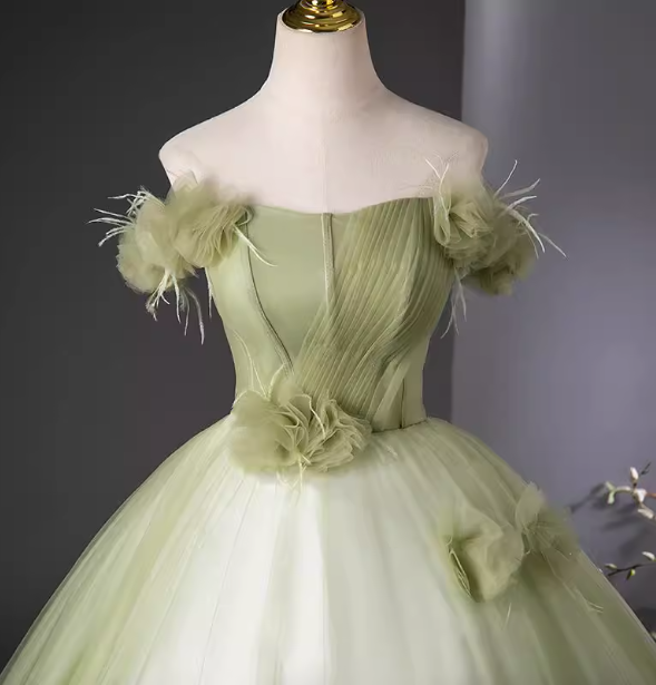 Bohemian Green Strapless Feather Floral Tulle Ball Gown Prom Dresses Sweet 16 Dresses