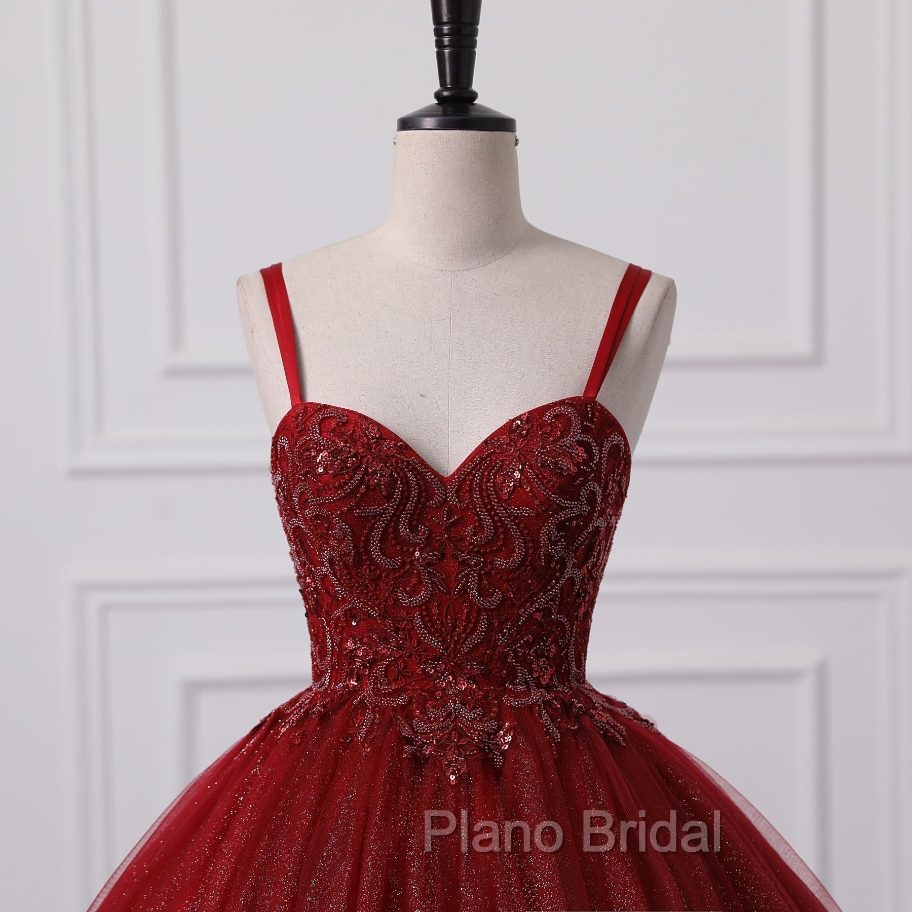 Burgundy Bling Tulle Ball gowns Long Formal Prom Dresses with Embroidered Sequins