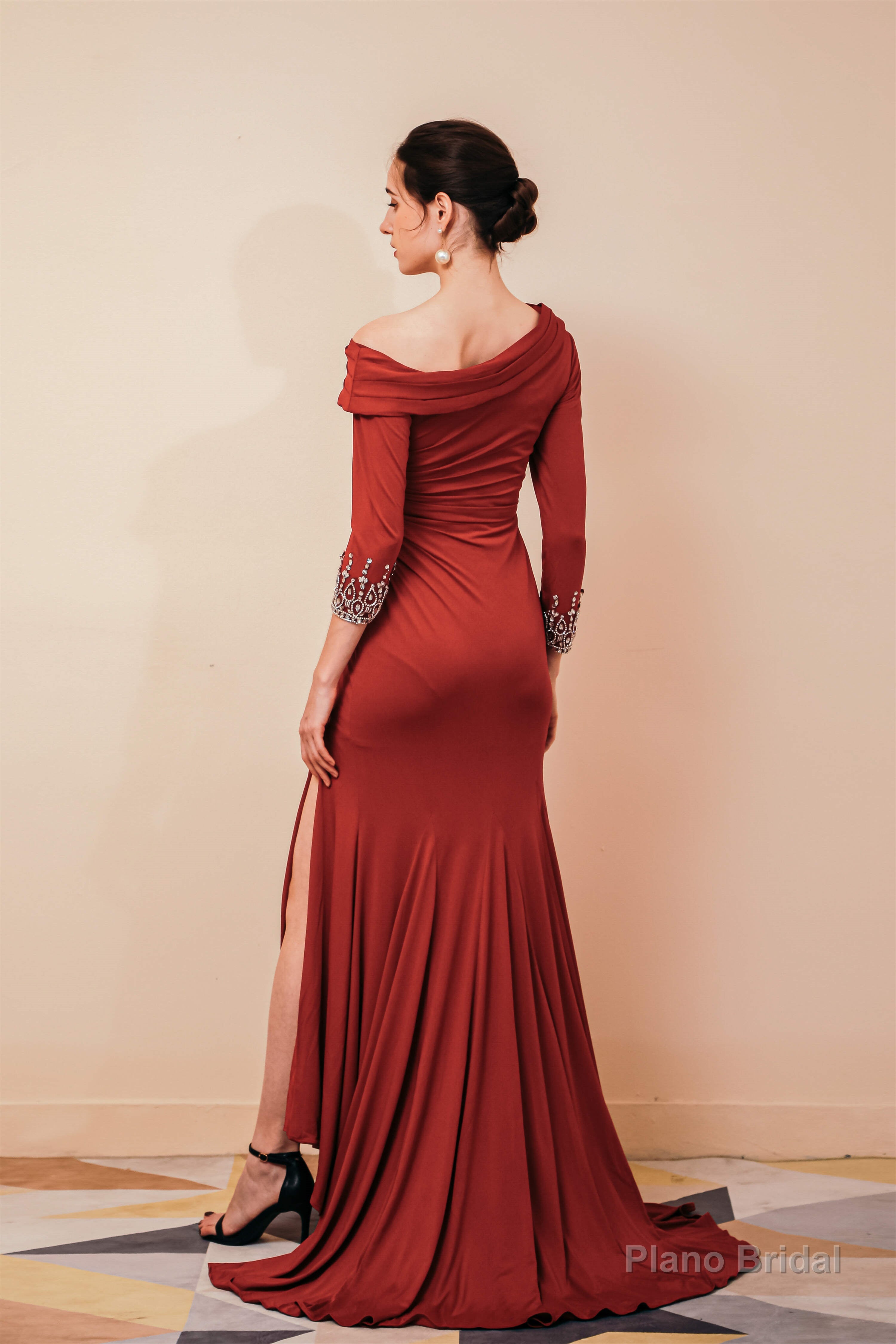 Long Sleeves Mermaid Burgundy Long Mother of the Bride Dresses