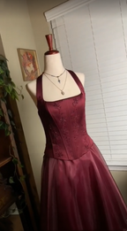 Burgundy Red Vintage Elegant Shiny Beaded Long Tulle Ball Gown Formal Evening Dresses Party Dresses