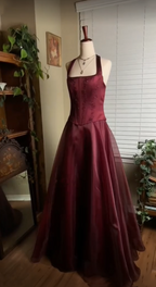 Burgundy Red Vintage Elegant Shiny Beaded Long Tulle Ball Gown Formal Evening Dresses Party Dresses
