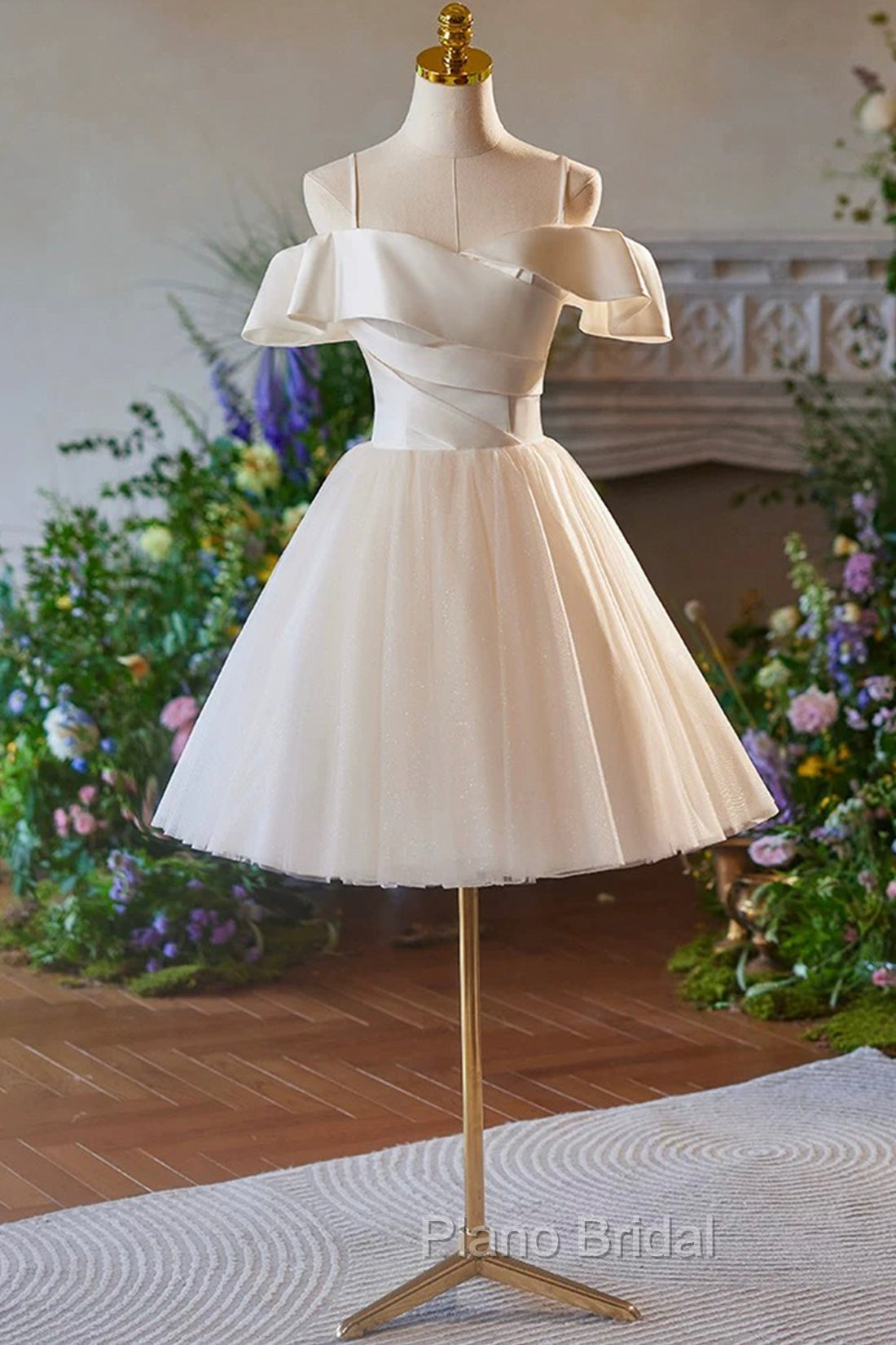 Champagne Spaghetti Straps Knee Length Formal Prom Dresses, A-Line Sleeveless Backless Party Dresses