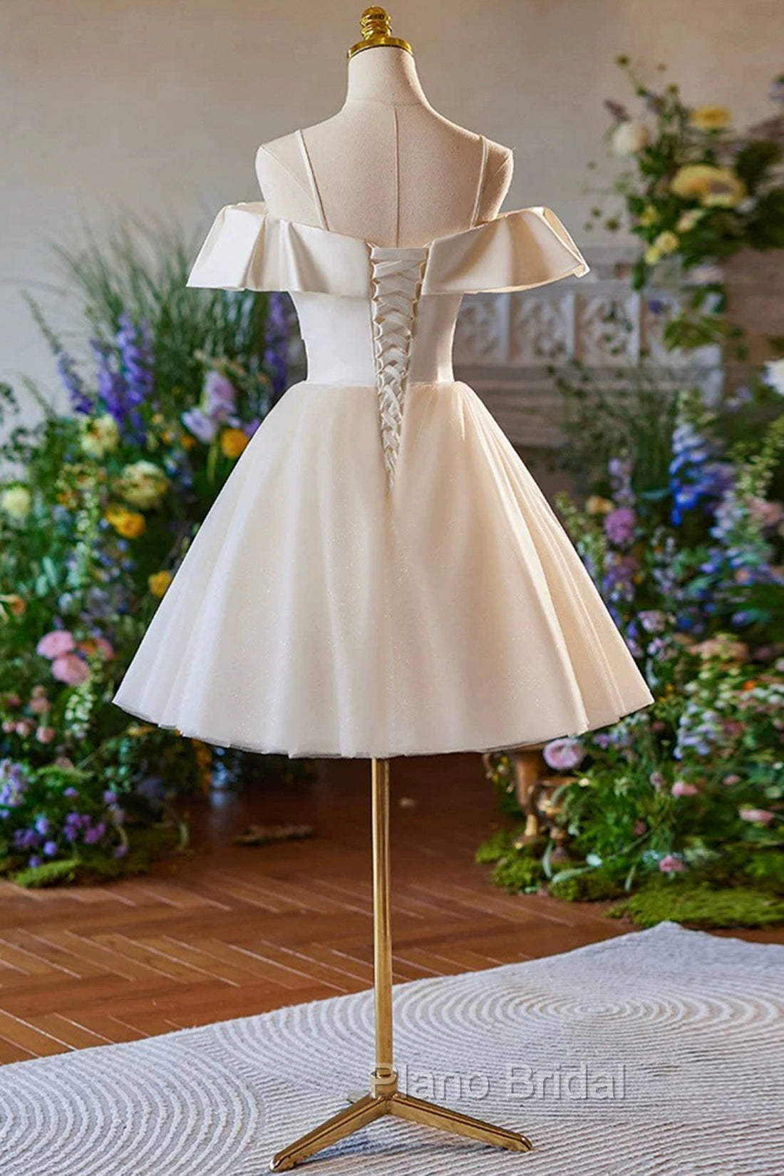 Champagne Spaghetti Straps Knee Length Formal Prom Dresses, A-Line Sleeveless Backless Party Dresses