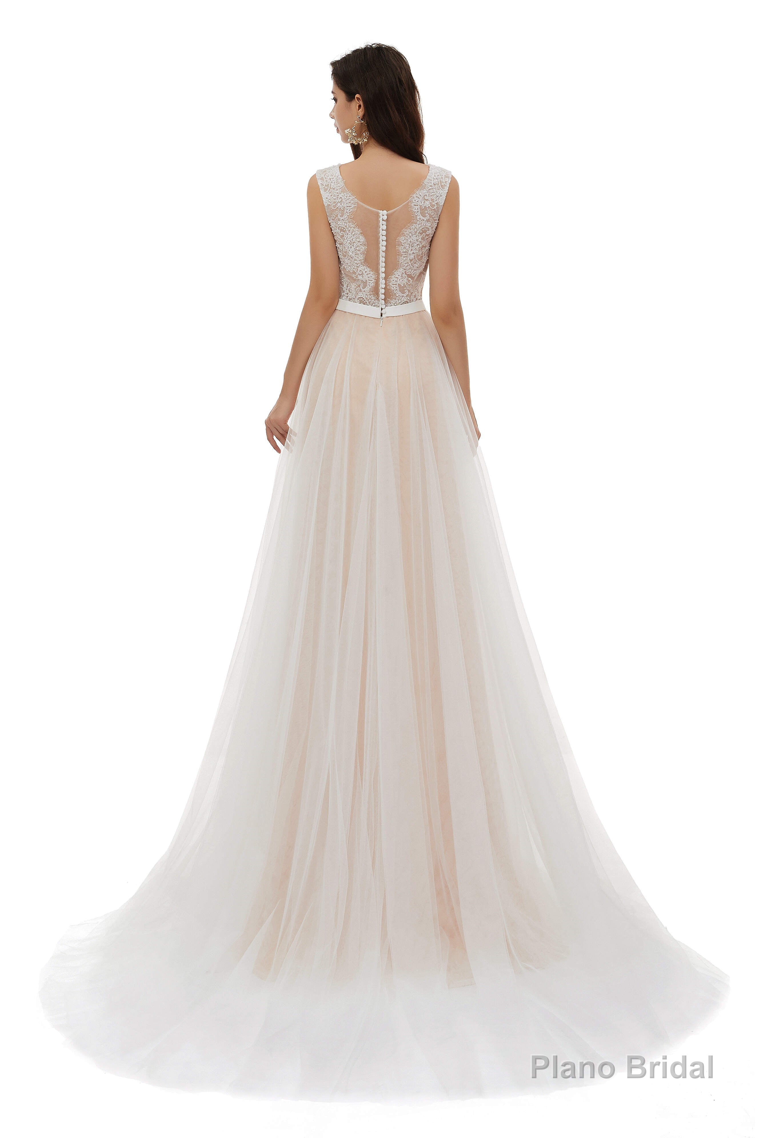 Champagne Tulle Scoop Neck Lace Appliques Beading Wedding Dresses