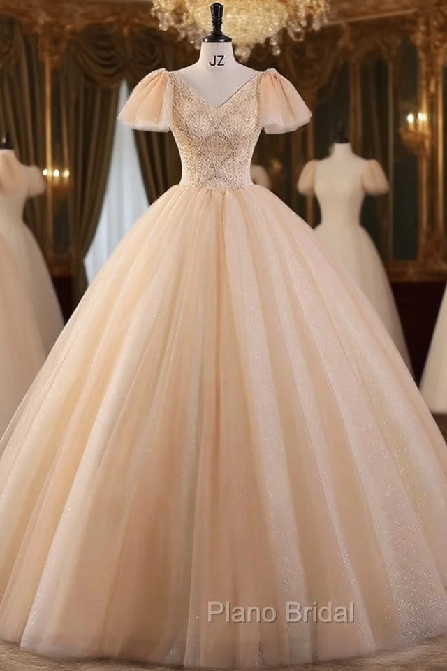 Champagne Tulle Sequins Beading Quinceanera Dresses Main image