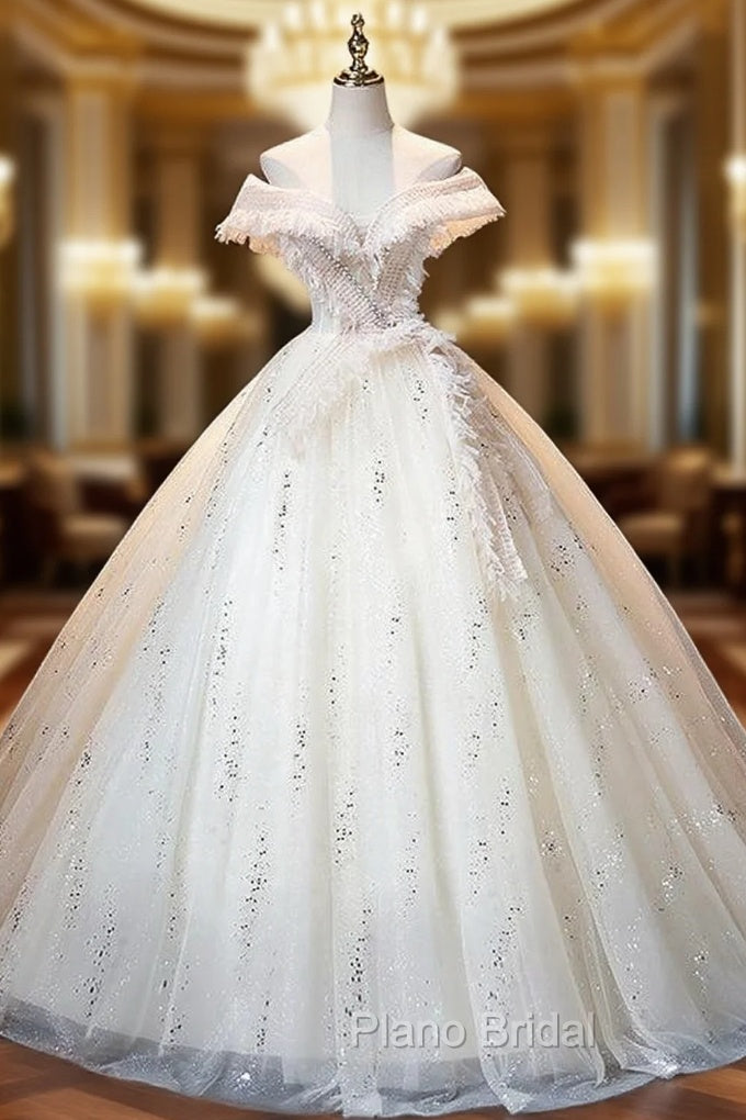 Champagne Tulle Sequins Off the Shoulder Quinceanera Dresses Main image