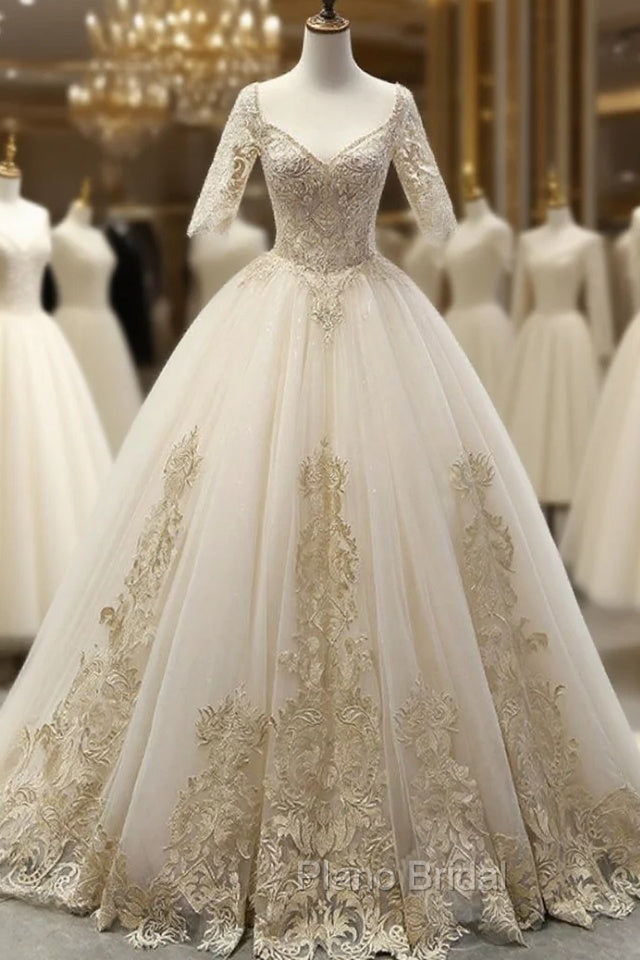 Champagne Tulle Short Sleeve V-neck Appliques Wedding Dresses Main image