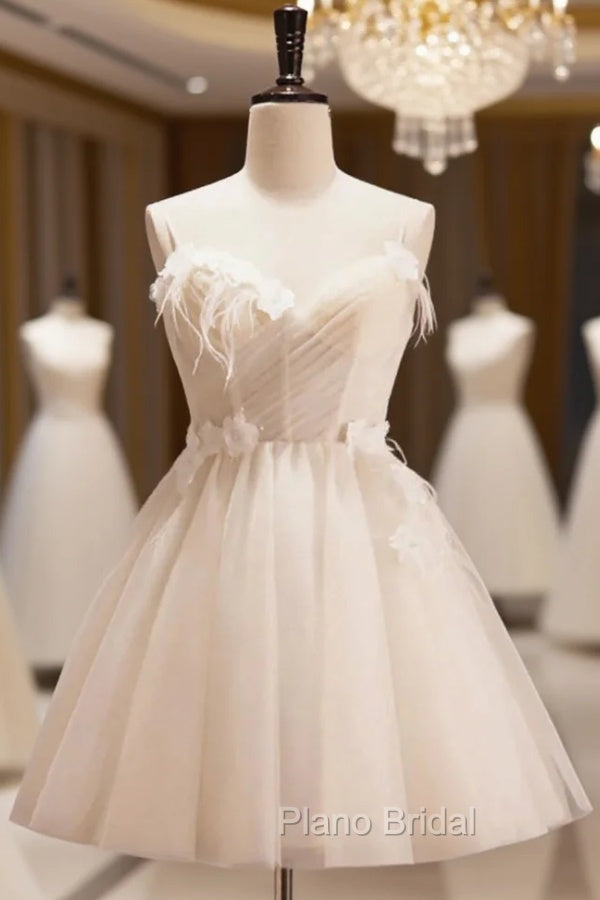 Champagne Tulle Spaghetti Straps Appliques Homecoming Dresses Main image