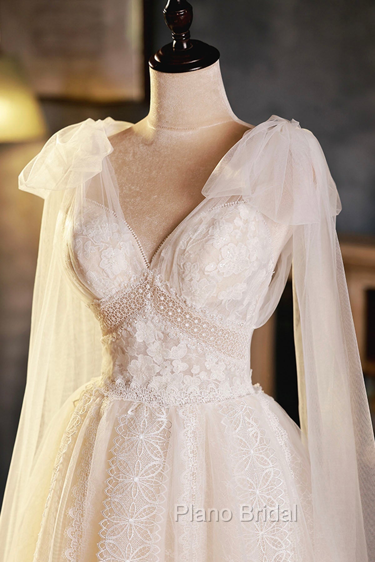 Champagne V-Neck Lace Short Formal Prom Dresses, Lovely A-Line Evening Party Dresses Secondary image