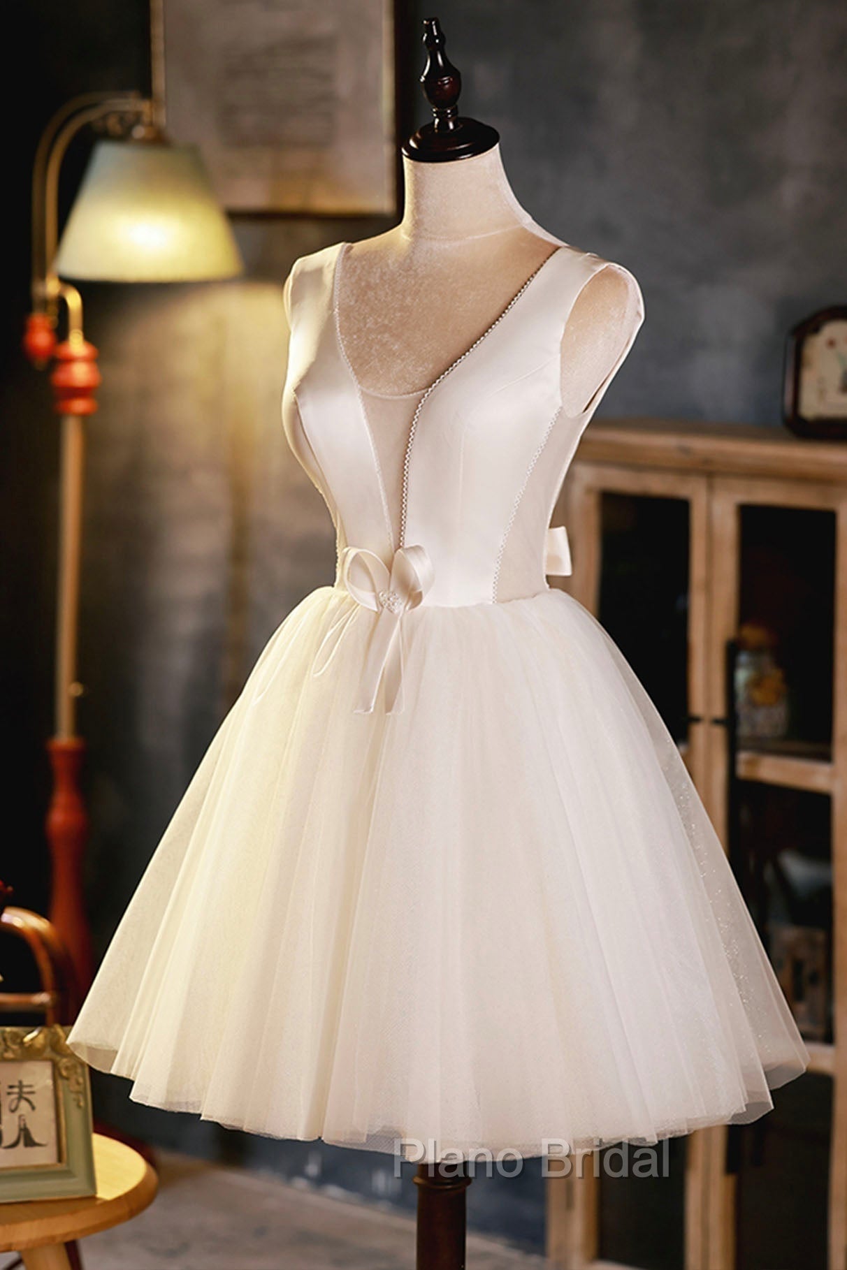 Champagne V-Neck Tulle Short Formal Prom Dresses, Champagne Homecoming Dresses