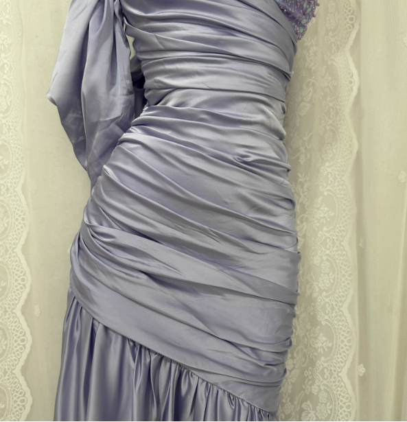 Charming Light Purple Mermaid Sweetheart Neck Pearl Sequin Satin Long Formal Prom Dresses