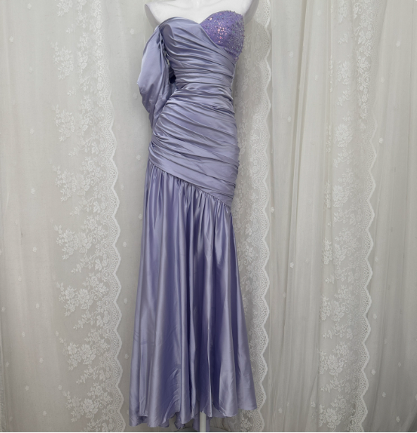 Charming Light Purple Mermaid Sweetheart Neck Pearl Sequin Satin Long Formal Prom Dresses