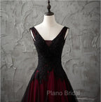 Charming Sleeveless Black and Red Lace Appliques Beaded Party Dresses, Low Back Formal Prom Dresses
