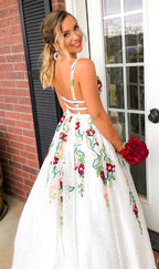 Charming V Neck Floral Embroidery Long Lace Formal Prom Dresses With Pocket