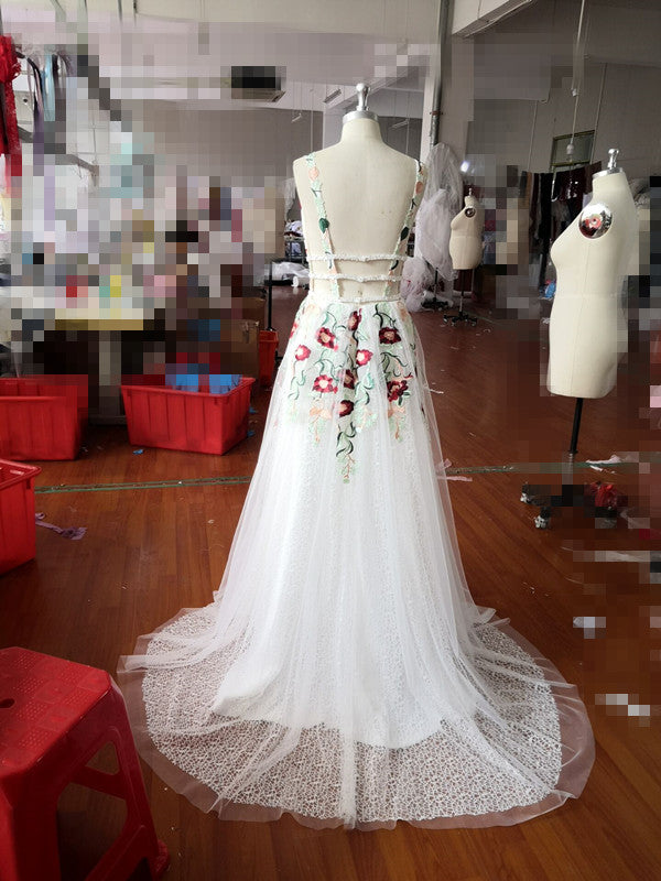 Charming V Neck Floral Embroidery Long Lace Formal Prom Dresses With Pocket