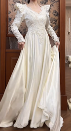 Chic A-Line Long Wedding Dresses Satin V-Neck White Bridal Gowns Lace Long Sleeves Bridal Dresses