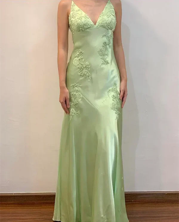 Chic A-Line Formal Evening Dresses Satin Spaghetti Straps Green Vintage  Backless Long Formal Prom Dresses Main image