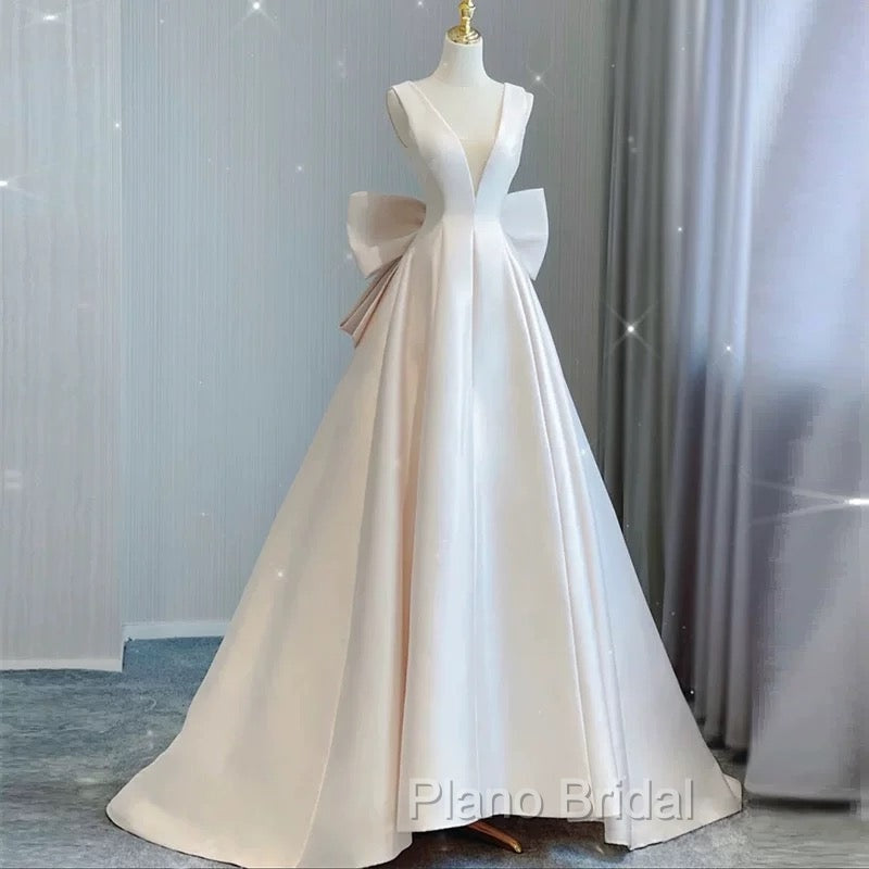 Chic Ball Gown V neckline Sleeveless Ivory Satin Long Wedding Dresses With Bow Secondary image