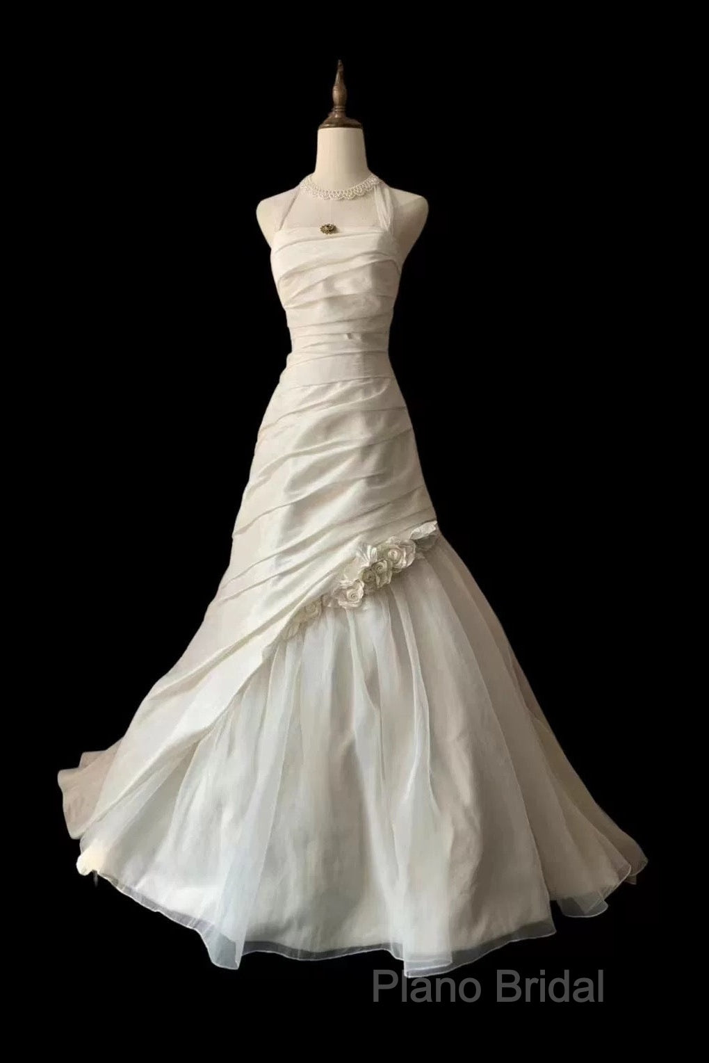 Chic Mermaid Halter Satin Ivory Long Wedding Dresses Bridal Dresses