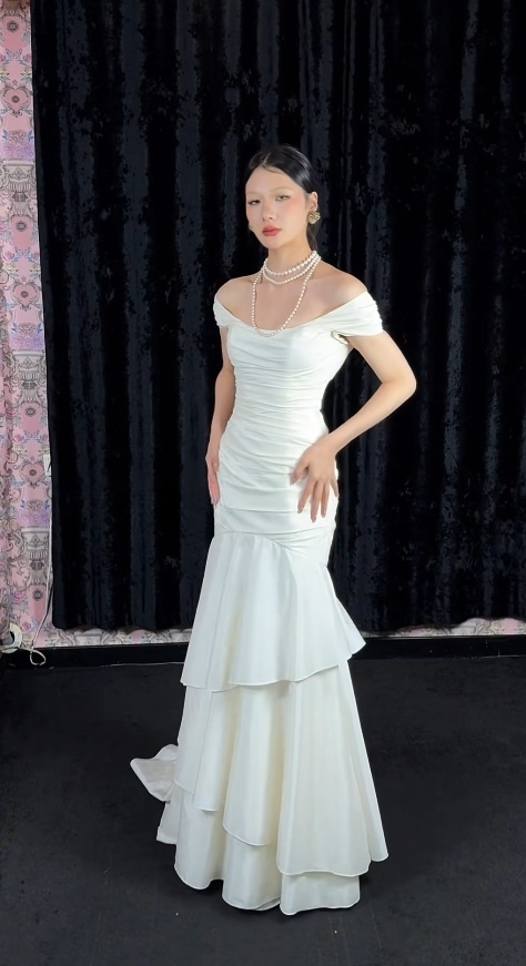 Chic Mermaid White Bridal Shower Dresses Chiffon Off-Shoulder Long Formal Evening Dresses
