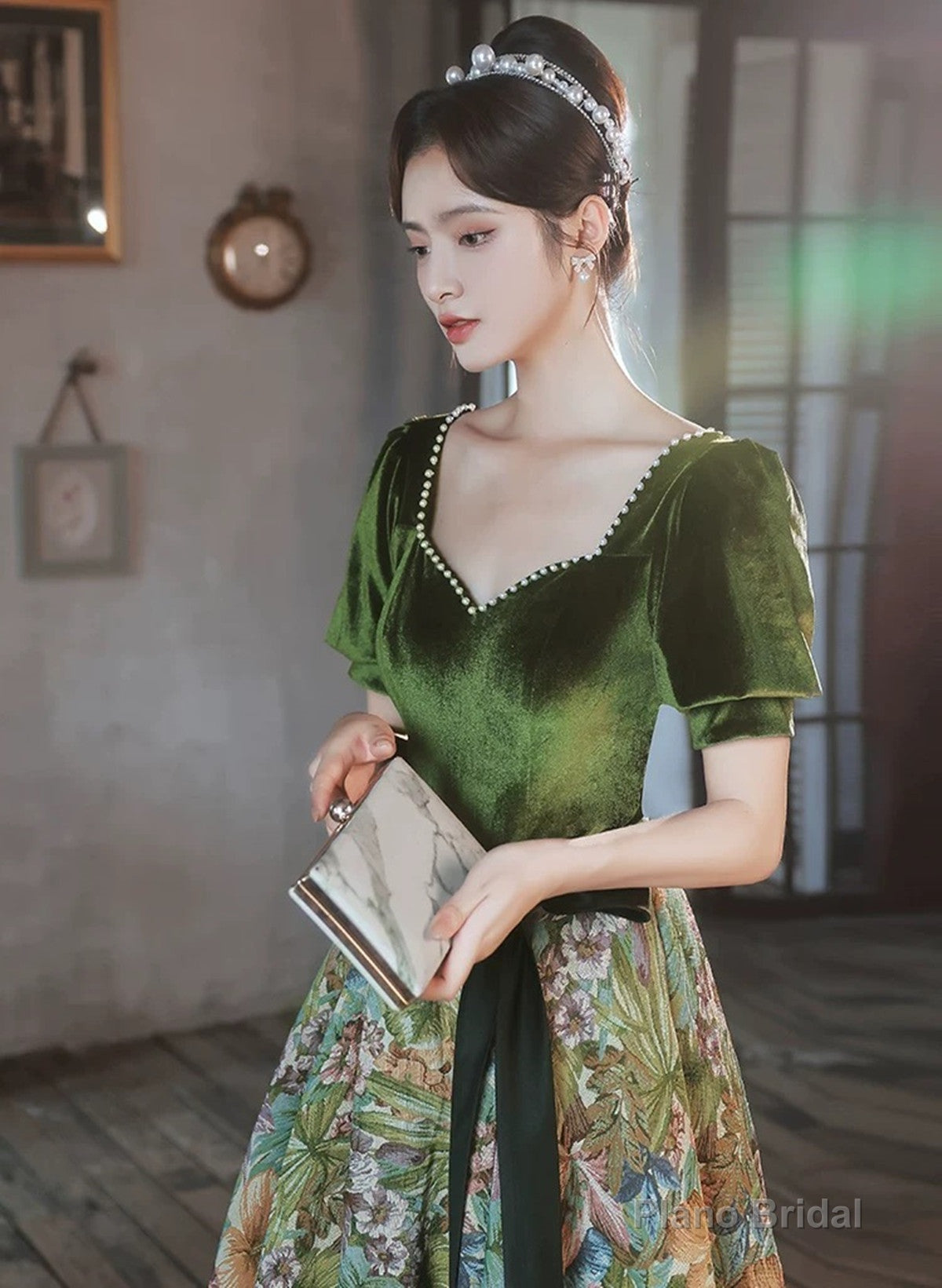 Chic Velvet Floral Short Sleeves Long Prom Dress, Green Sweetheart Party Dress